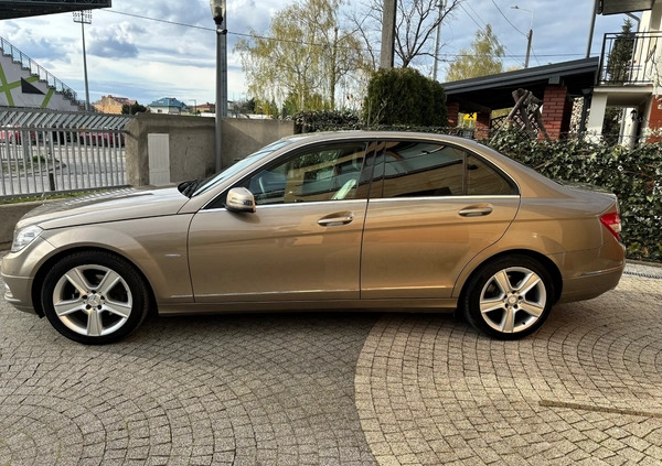 Mercedes-Benz Klasa C cena 42900 przebieg: 179990, rok produkcji 2010 z Ząbki małe 436